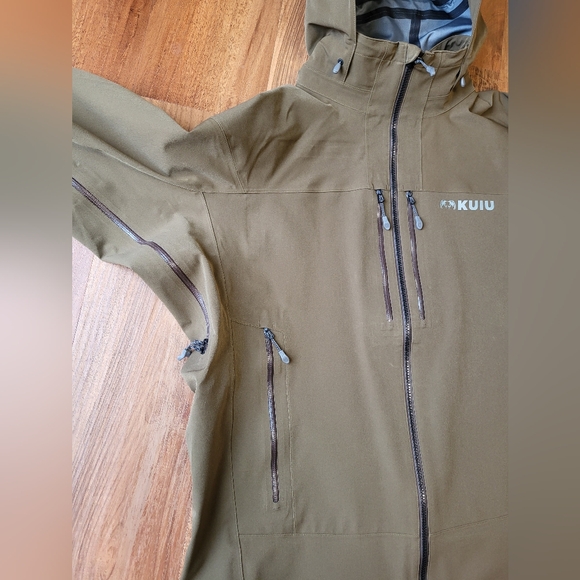 Kuiu Yukon Rain Gear Set - Picture 4 of 9